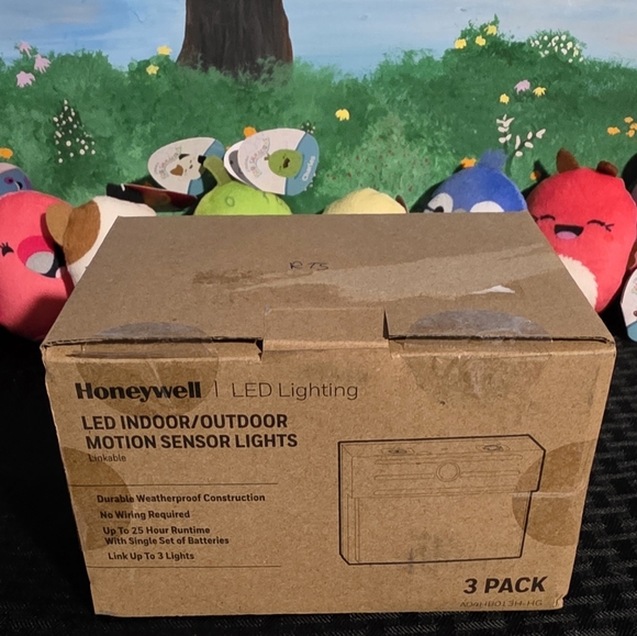 Honeywell LED Indoor/Outdoor Motion Sensor Lights - Brown - Picture 4 of 4